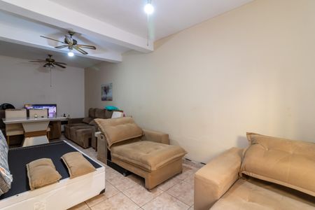 Casa à venda com 230m², 6 quartos e sem vagaSala