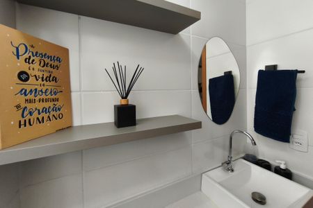 Apartamento à venda com 58m², 2 quartos e 1 vaga Apartamento à venda com 58m², 2 quartos e 1 vagaBanheiro Social