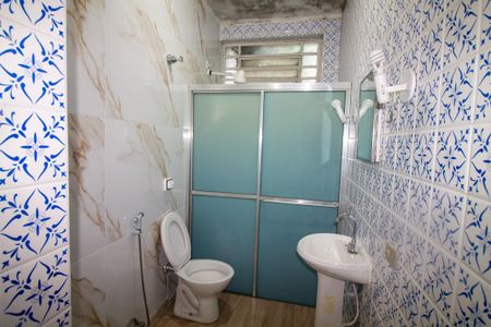 Casa para alugar com 250m², 4 quartos e 2 vagas Casa para alugar com 250m², 4 quartos e 2 vagasBanheiro da Suíte 1