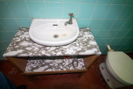 Casa para alugar com 250m², 4 quartos e 2 vagas Casa para alugar com 250m², 4 quartos e 2 vagasBanheiro de Serviço