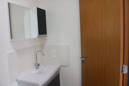 Apartamento para alugar com 38m², 2 quartos e sem vagaBanheiro