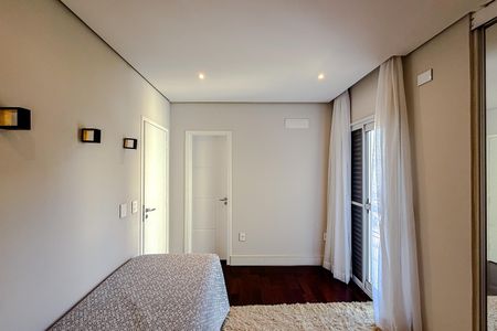 Casa à venda com 462m², 4 quartos e 2 vagas Casa à venda com 462m², 4 quartos e 2 vagasQuarto 1 - Suíte
