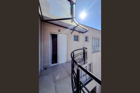 Casa à venda com 462m², 4 quartos e 2 vagas Casa à venda com 462m², 4 quartos e 2 vagasVaranda da Suíte 1