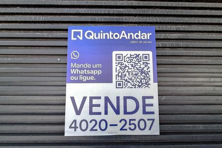 Casa à venda com 462m², 4 quartos e 2 vagas Casa à venda com 462m², 4 quartos e 2 vagasPlaquinha