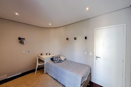 Casa à venda com 462m², 4 quartos e 2 vagas Casa à venda com 462m², 4 quartos e 2 vagasQuarto 1 - Suíte