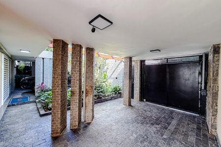 Garagem de casa à venda com 4 quartos, 462m² em Vila Mariana, São Paulo
