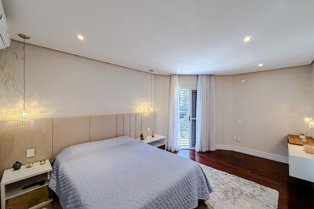 Casa à venda com 462m², 4 quartos e 2 vagas Casa à venda com 462m², 4 quartos e 2 vagasQuarto 3 - Suíte