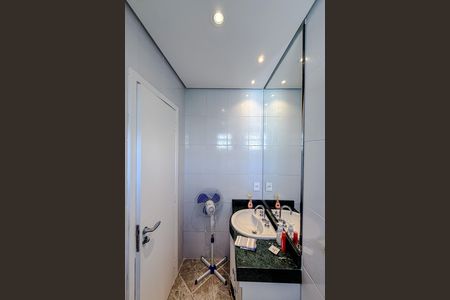 Casa à venda com 462m², 4 quartos e 2 vagas Casa à venda com 462m², 4 quartos e 2 vagasBanheiro da Suíte 1