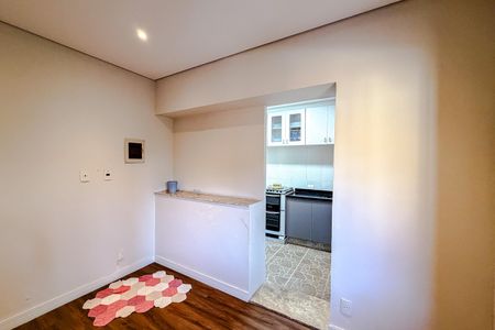 Casa à venda com 462m², 4 quartos e 2 vagas Casa à venda com 462m², 4 quartos e 2 vagasEscritório