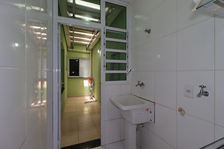 Apartamento à venda com 73m², 2 quartos e 1 vagaÁrea de Serviço