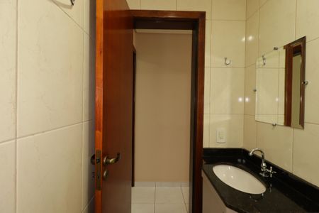 Apartamento à venda com 73m², 2 quartos e 1 vagaBanheiro Social