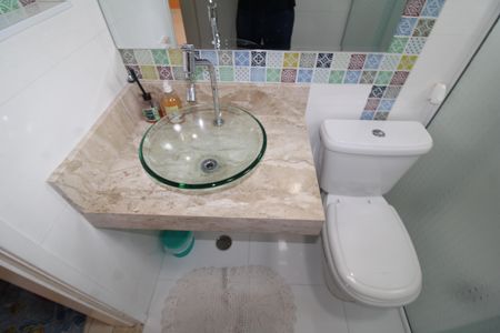 Apartamento à venda com 70m², 2 quartos e 1 vagaBanheiro 1