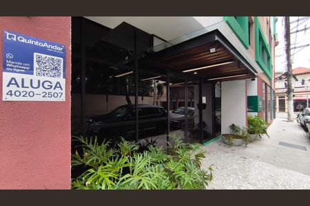 Studio para alugar com 24m², 1 quarto e sem vaga Studio para alugar com 24m², 1 quarto e sem vagaFachada + Plaquinha