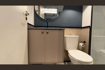 Banheiro de kitnet/studio para alugar com 1 quarto, 24m² em Vila Mariana, São Paulo