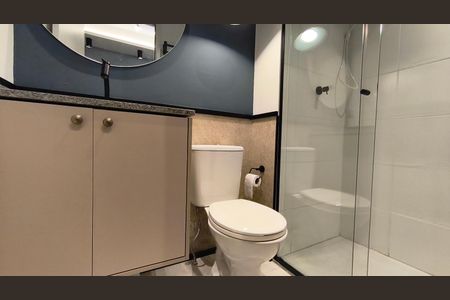 Banheiro de kitnet/studio para alugar com 1 quarto, 24m² em Vila Mariana, São Paulo