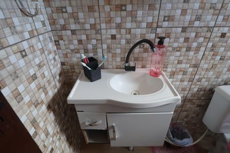 Casa à venda com 120m², 3 quartos e 2 vagasBanheiro 1