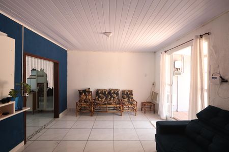 Casa à venda com 120m², 3 quartos e 2 vagasSala 1
