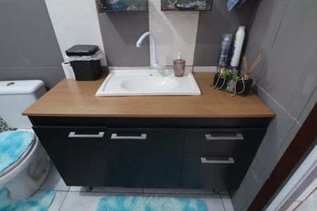 Casa à venda com 120m², 3 quartos e 2 vagasBanheiro 2