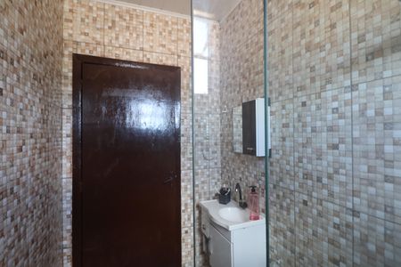 Casa à venda com 120m², 3 quartos e 2 vagasBanheiro 1