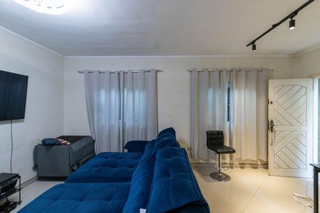 Casa para alugar com 158m², 3 quartos e 2 vagasSala