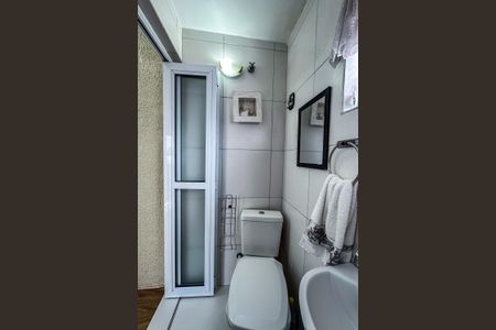 Casa à venda com 200m², 3 quartos e 2 vagas Casa à venda com 200m², 3 quartos e 2 vagasBanheiro da Edícula