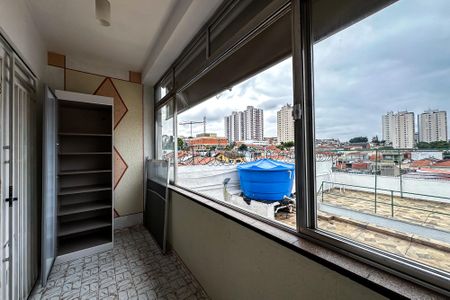 Casa à venda com 200m², 3 quartos e 2 vagas Casa à venda com 200m², 3 quartos e 2 vagasVaranda do Quarto 2