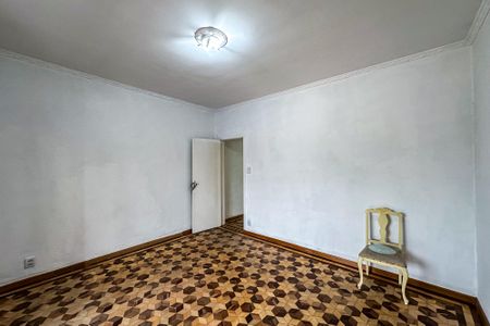 Casa à venda com 200m², 3 quartos e 2 vagas Casa à venda com 200m², 3 quartos e 2 vagasQuarto 2