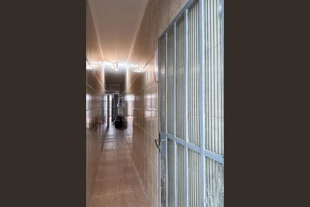 Casa à venda com 200m², 3 quartos e 2 vagas Casa à venda com 200m², 3 quartos e 2 vagasCorredor