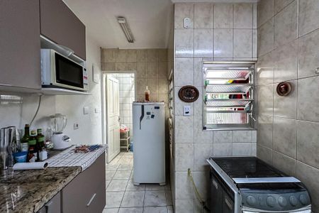 Casa à venda com 200m², 3 quartos e 2 vagas Casa à venda com 200m², 3 quartos e 2 vagasCozinha