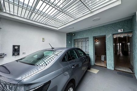 Casa à venda com 200m², 3 quartos e 2 vagas Casa à venda com 200m², 3 quartos e 2 vagasGaragem