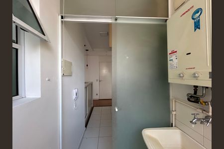 Apartamento à venda com 64m², 3 quartos e 1 vagaÁrea de Serviço