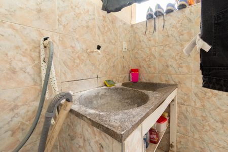 Casa à venda com 300m², 4 quartos e 3 vagas Casa à venda com 300m², 4 quartos e 3 vagasCasa1 - Área de Serviços