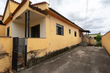 Casa à venda com 300m², 4 quartos e 3 vagas Casa à venda com 300m², 4 quartos e 3 vagasGaragem