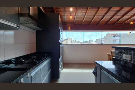 Casa à venda com 117m², 2 quartos e 2 vagas Casa à venda com 117m², 2 quartos e 2 vagasCozinha