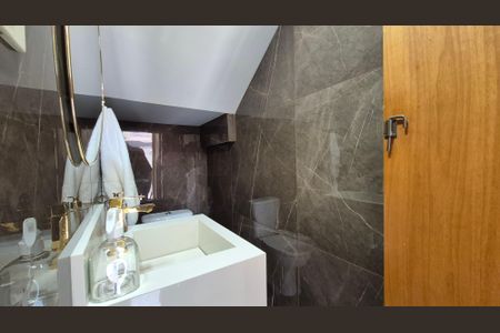 Casa à venda com 117m², 2 quartos e 2 vagas