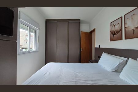 Casa à venda com 117m², 2 quartos e 2 vagas