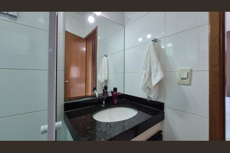 Casa à venda com 117m², 2 quartos e 2 vagas