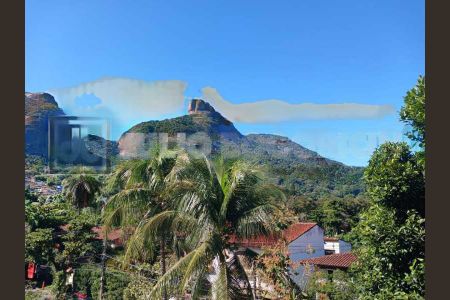 Casa de condomínio à venda com 365m², 5 quartos e 2 vagas