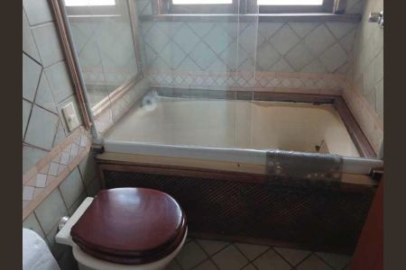 Casa de condomínio à venda com 365m², 5 quartos e 2 vagas