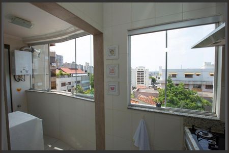 Apartamento à venda com 80m², 2 quartos e 1 vagaÁrea de serviço