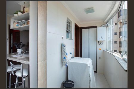 Apartamento à venda com 80m², 2 quartos e 1 vagaÁrea de serviço