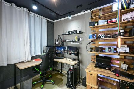 Casa para alugar com 250m², 3 quartos e 3 vagasEscritório