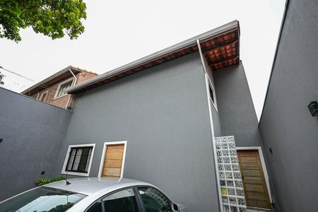 Casa para alugar com 250m², 3 quartos e 3 vagasFachada
