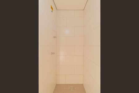 Banheiro de apartamento para alugar com 1 quarto, 33m² em Vila Marieta, São Paulo