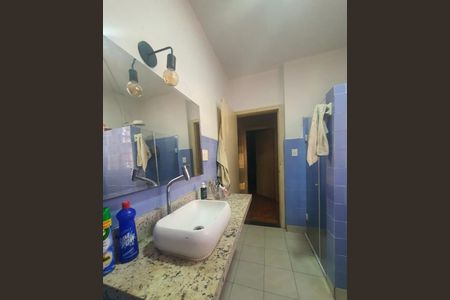 Apartamento à venda com 105m², 2 quartos e sem vagaBanheiro