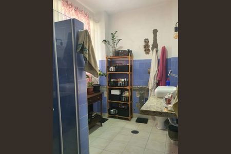 Apartamento à venda com 105m², 2 quartos e sem vagaBanheiro