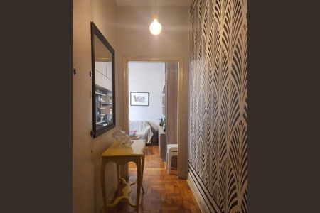 Apartamento à venda com 105m², 2 quartos e sem vagaCorredor