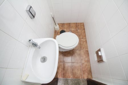 Apartamento para alugar com 63m², 2 quartos e 1 vaga Apartamento para alugar com 63m², 2 quartos e 1 vagaBanheiro de Serviço