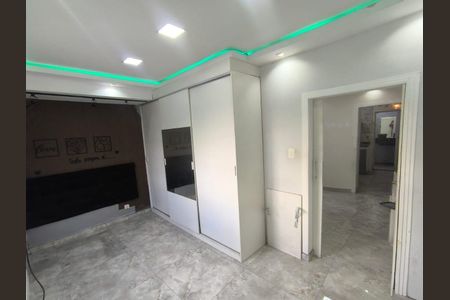 Quarto de casa para alugar com 1 quarto, 40m² em Itatiaia, Duque de Caxias