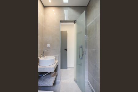 Casa para alugar com 180m², 3 quartos e 2 vagasBanheiro da Suíte